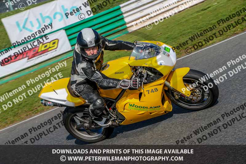 PJM Wedding Photography;enduro digital images;event digital images;eventdigitalimages;mallory park;mallory park photographs;mallory park trackday;mallory park trackday photographs;no limits trackdays;peter wileman photography;racing digital images;trackday digital images;trackday photos